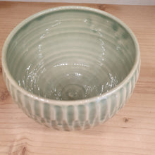 Charger l'image dans la galerie, Bol à pied - Collection "Scala"