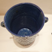 Charger l'image dans la galerie, Pot à couvert en grès blanc. Collection "Scala"